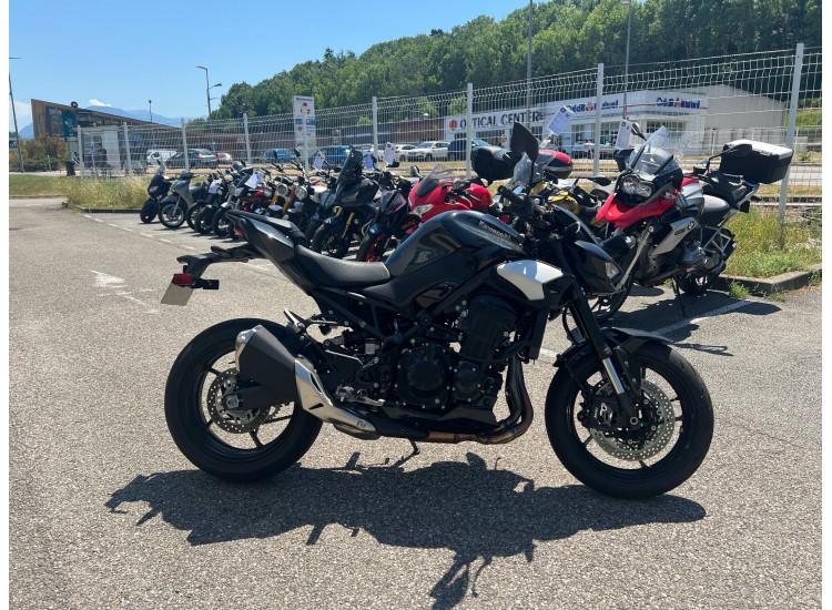 KAWASAKI Z900