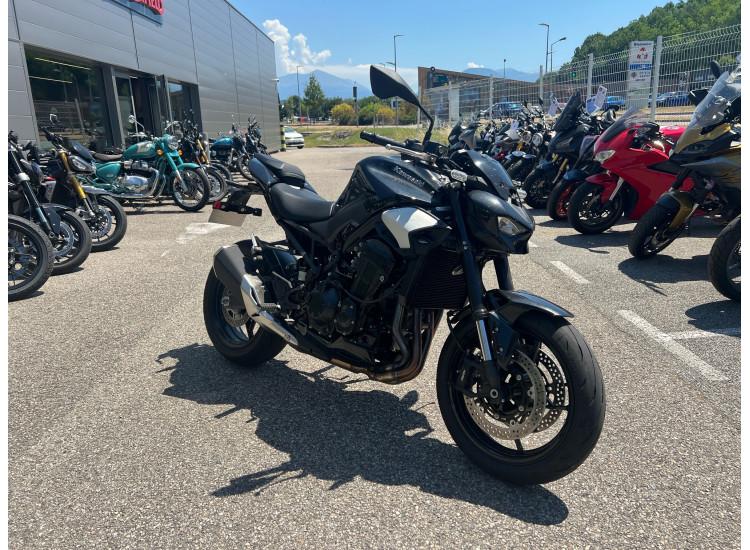 KAWASAKI Z900
