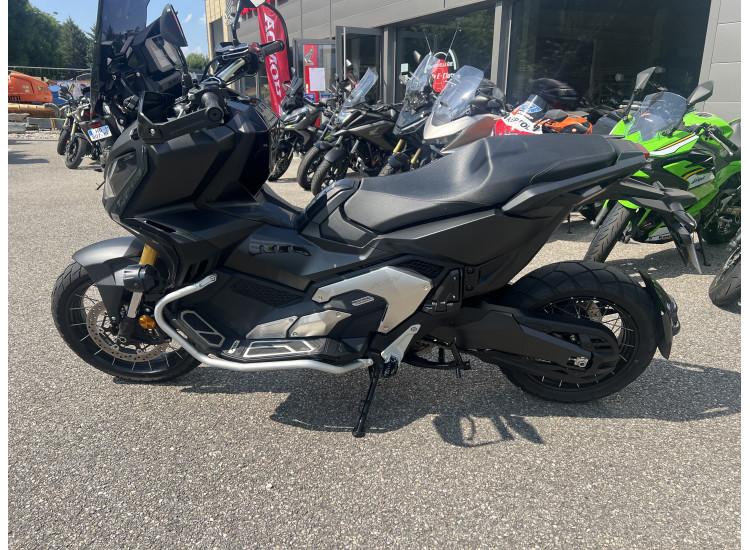HONDA X-ADV 750
