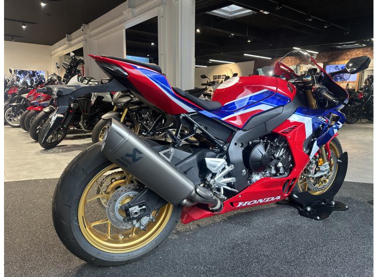 HONDA CBR-1000 RR-R FIREBLADE