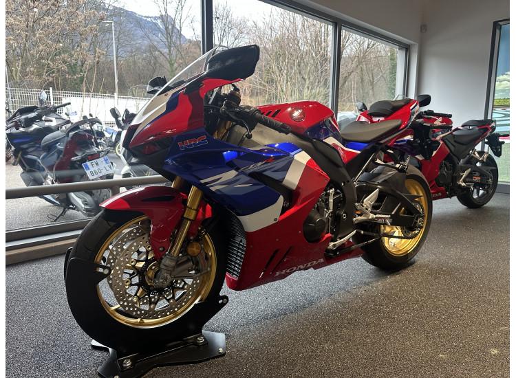 HONDA CBR-1000 RR-R FIREBLADE