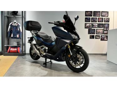 HONDA FORZA 750