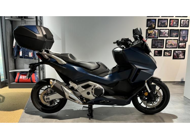 HONDA FORZA 750