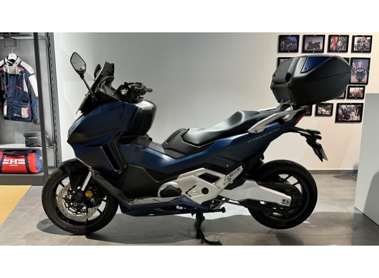 HONDA FORZA 750