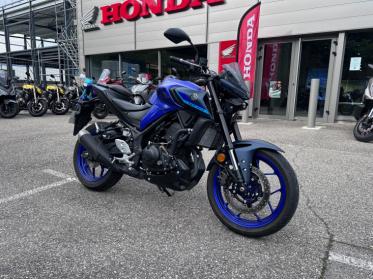 YAMAHA MT03