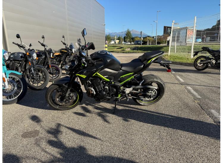 KAWASAKI Z900