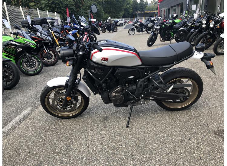 YAMAHA XSR 700 TRIBUTE