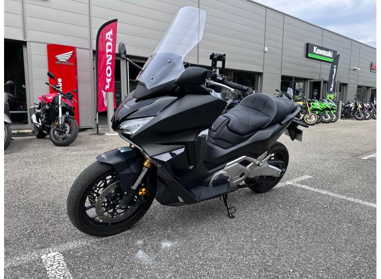 HONDA FORZA 750
