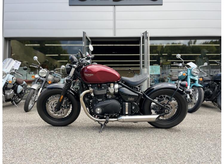 Triumph bobber Bonneville