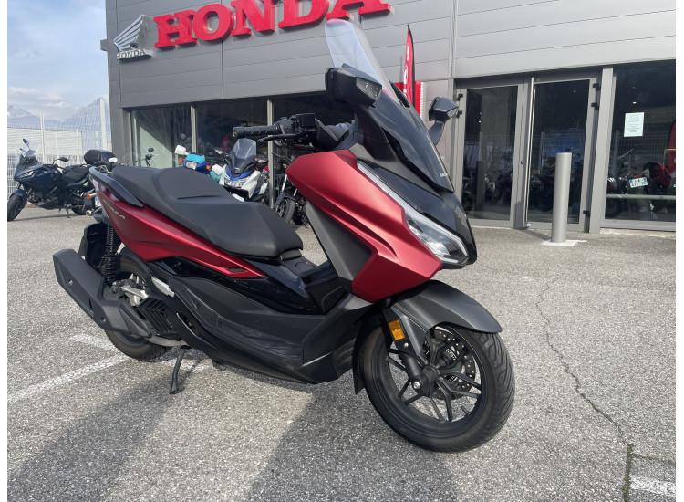 HONDA FORZA 125