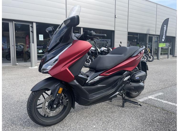 HONDA FORZA 125