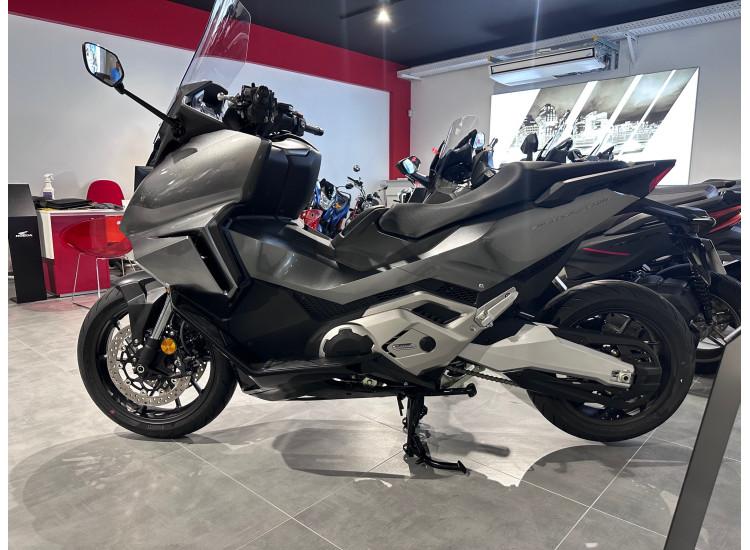 HONDA FORZA 750