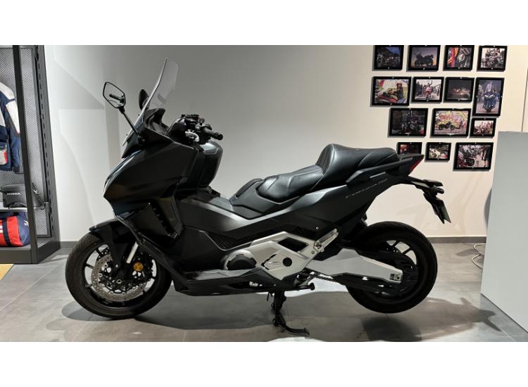 HONDA FORZA 750