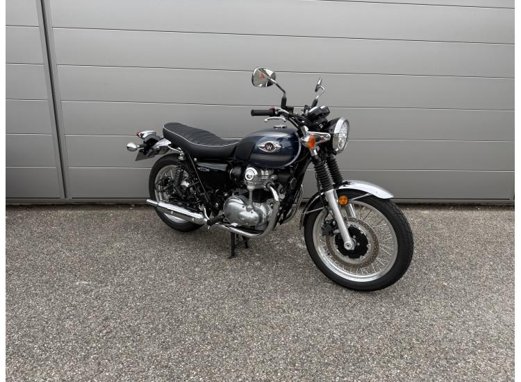 KAWASAKI W800 / W 800