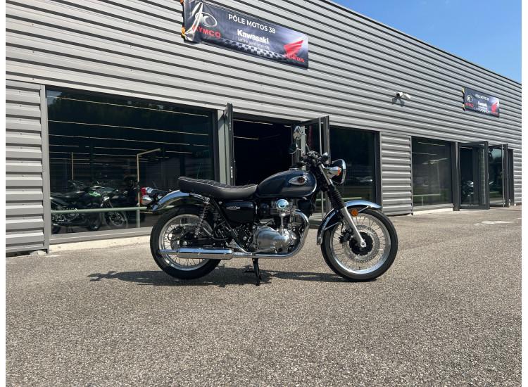 W800 / W 800