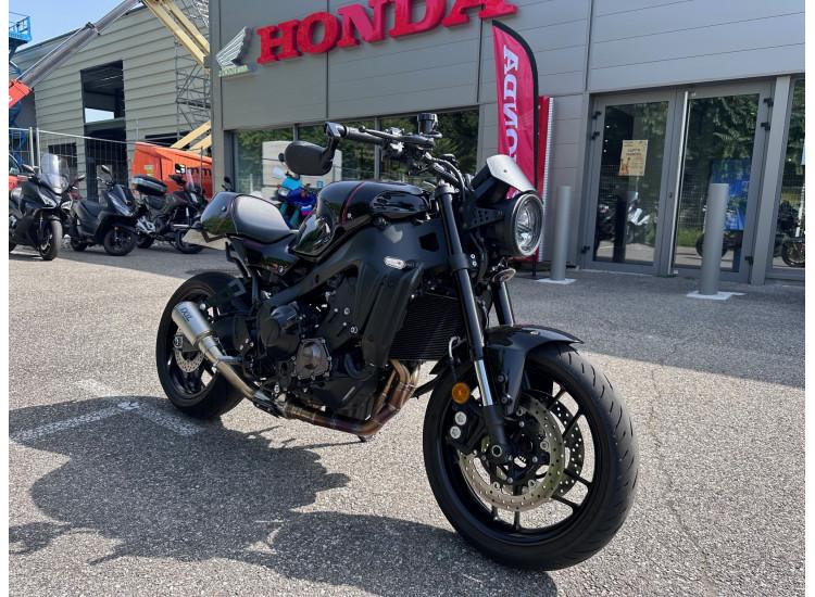 YAMAHA XSR 900